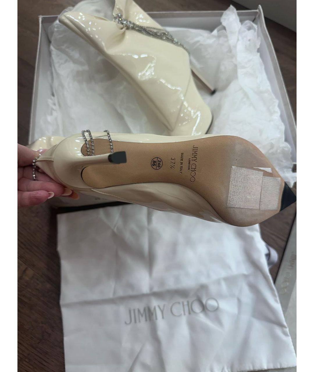 JIMMY CHOO Бежевые ботильоны из лакированной кожи, фото 4