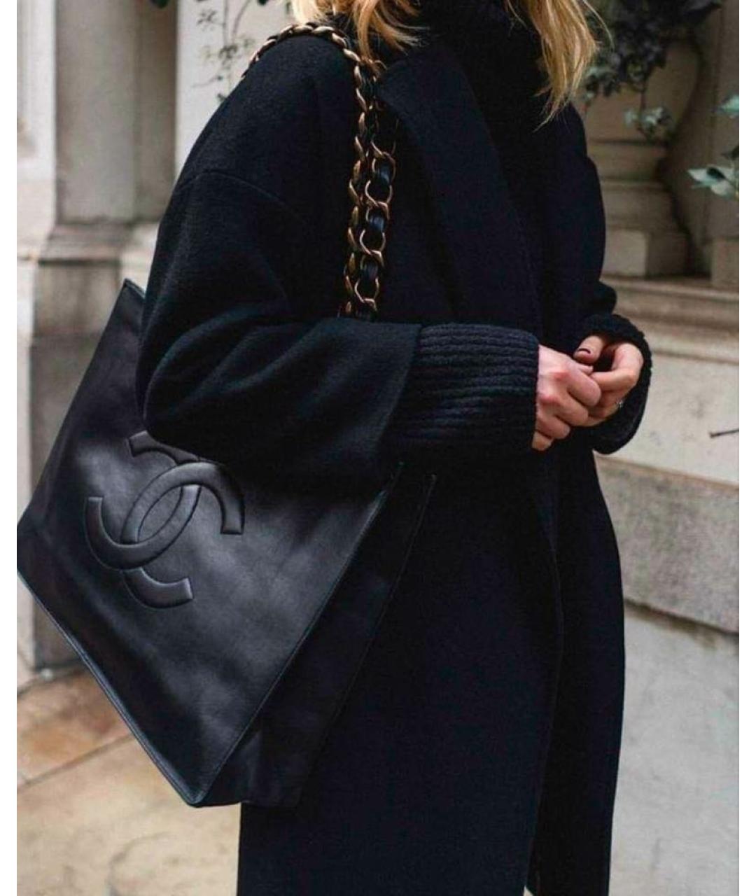 CHANEL Черная кожаная сумка тоут, фото 2