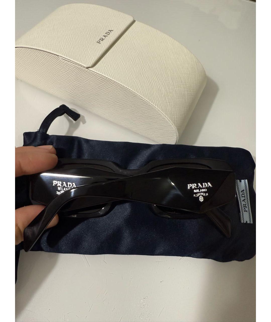 PRADA Черные пластиковые солнцезащитные очки, фото 2