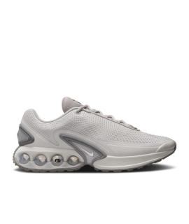 NIKE Кроссовки