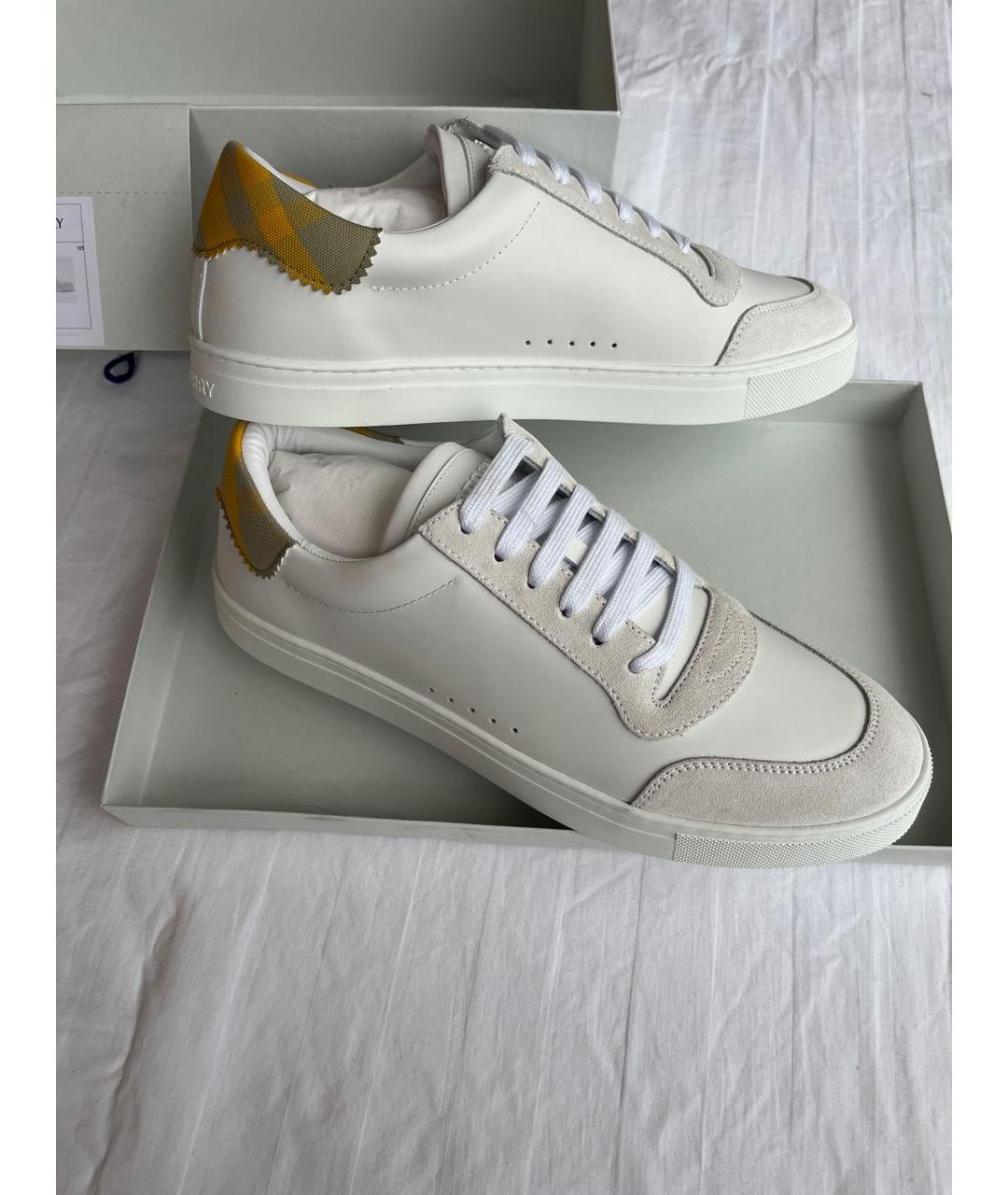BURBERRY Белые замшевые низкие кроссовки / кеды, фото 6