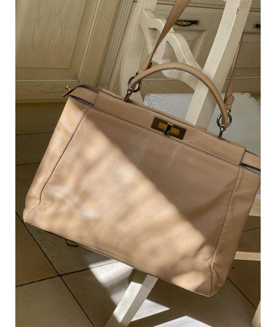 FENDI Бежевая кожаная сумка тоут, фото 2