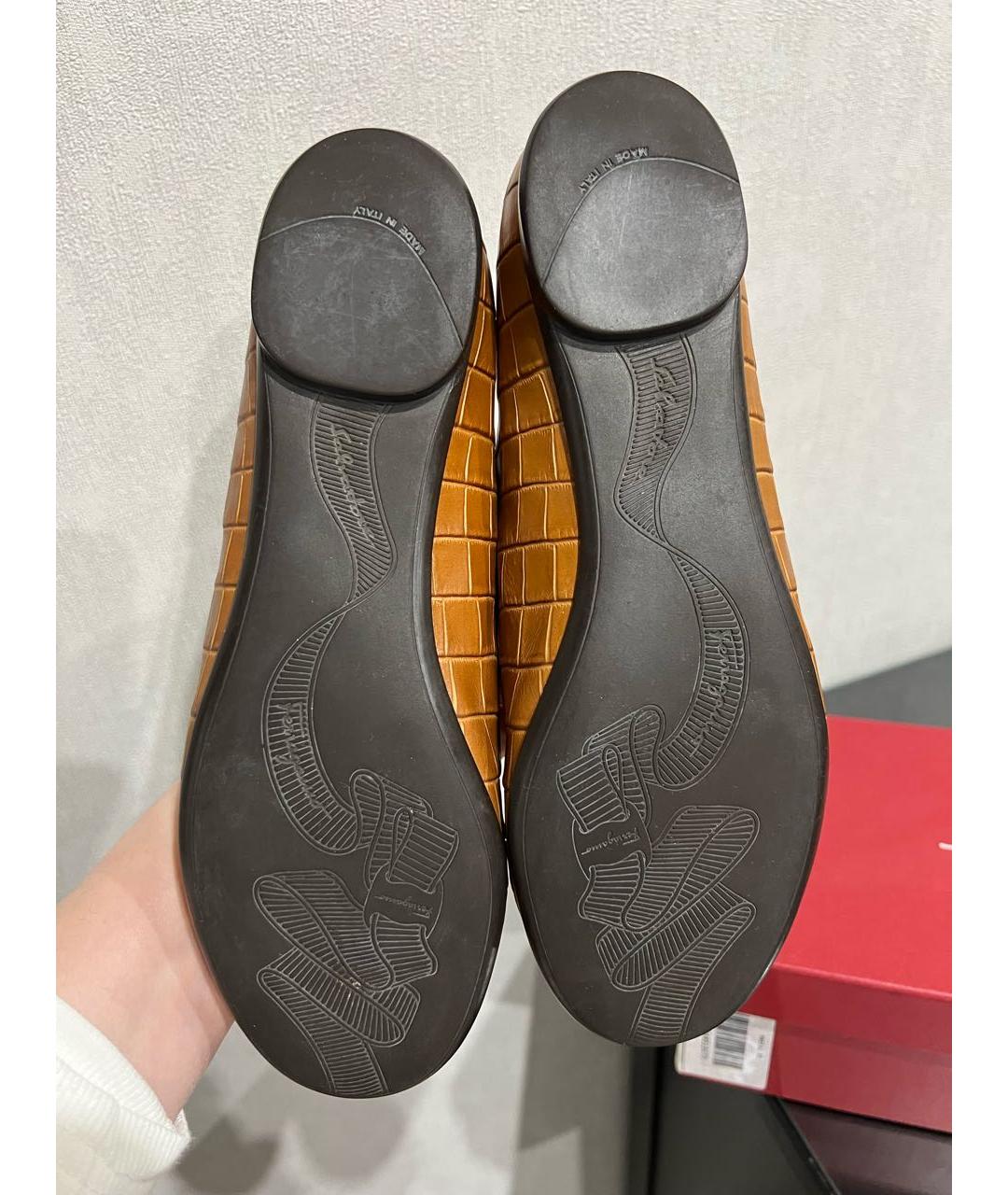 FERRAGAMO Коричневые кожаные балетки, фото 6