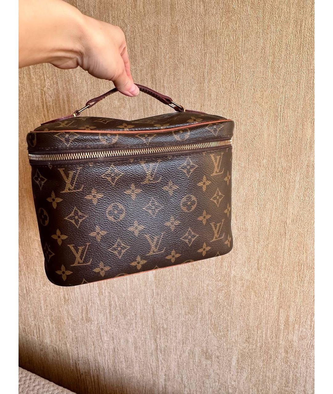LOUIS VUITTON Коричневая кожаная косметичка, фото 4