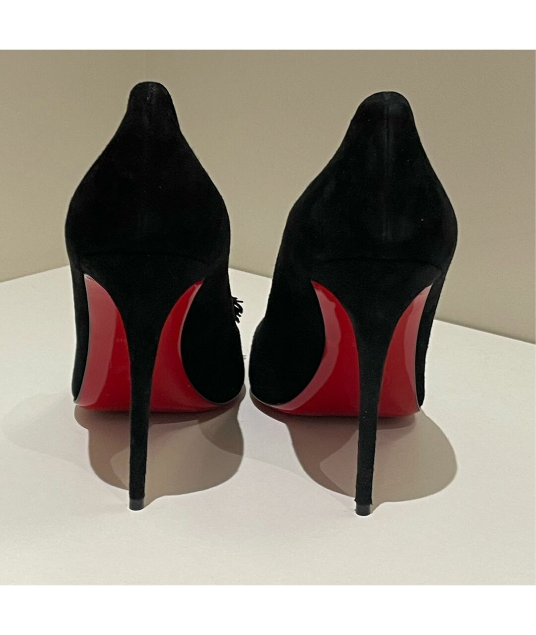 CHRISTIAN LOUBOUTIN Черные замшевые туфли, фото 4