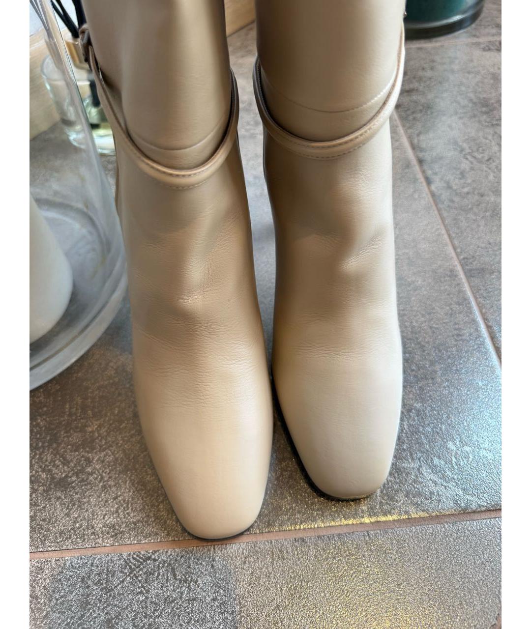SAINT LAURENT Бежевые кожаные сапоги, фото 3