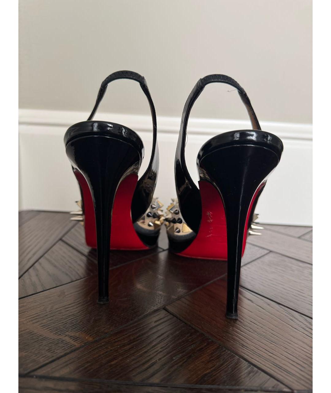 CHRISTIAN LOUBOUTIN Черные босоножки из лакированной кожи, фото 4