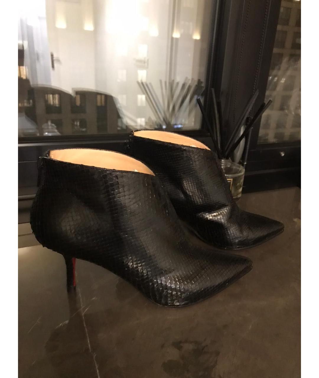 CHRISTIAN LOUBOUTIN Черные ботильоны, фото 2