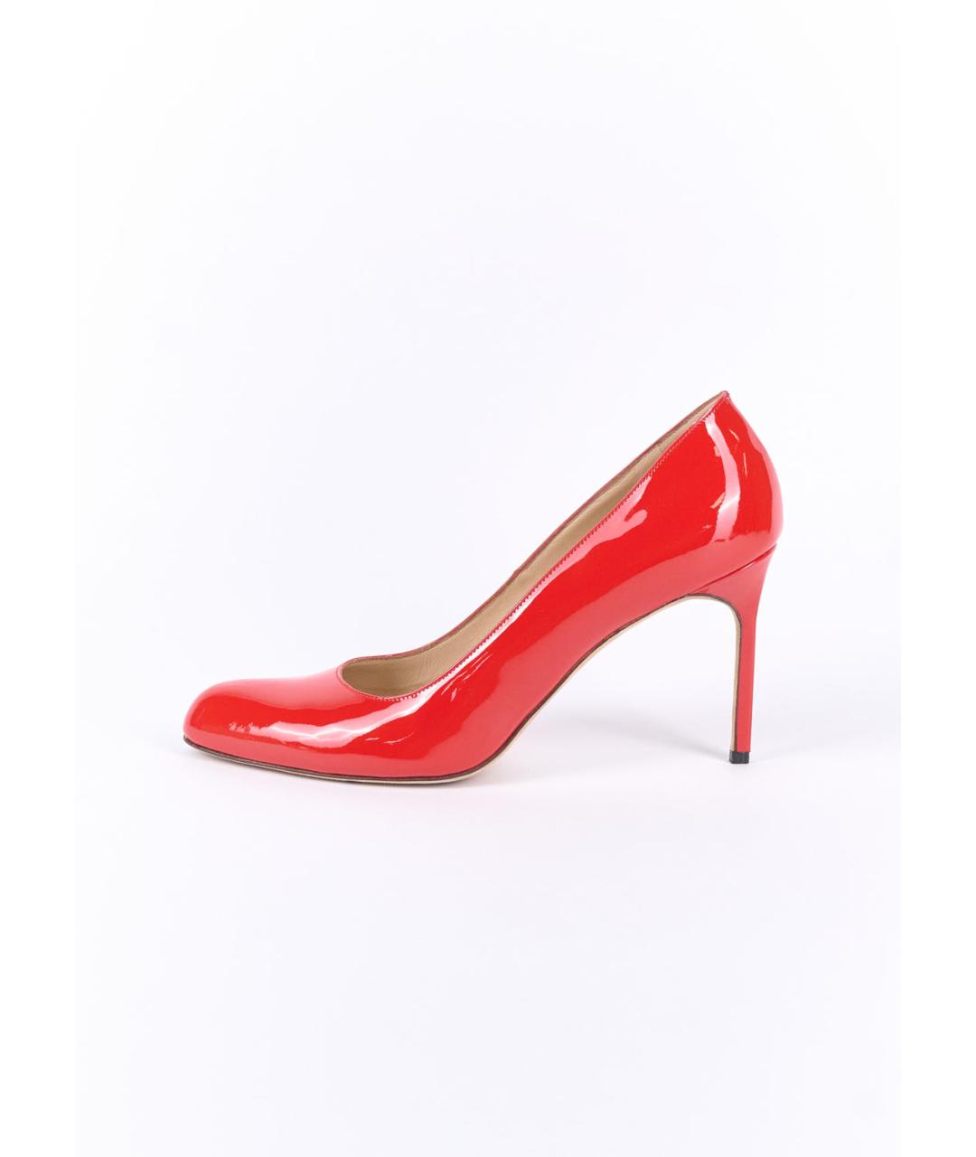 MANOLO BLAHNIK Красные туфли из лакированной кожи, фото 6