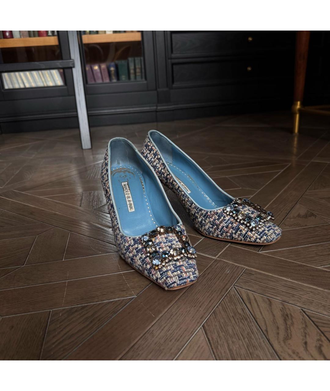 MANOLO BLAHNIK Голубые текстильные туфли, фото 3