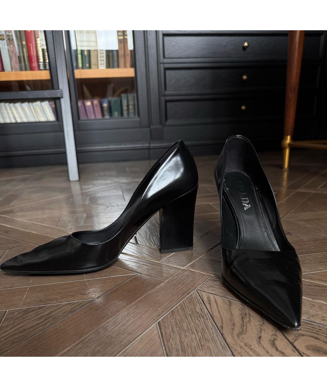 PRADA Черные кожаные туфли, фото 3