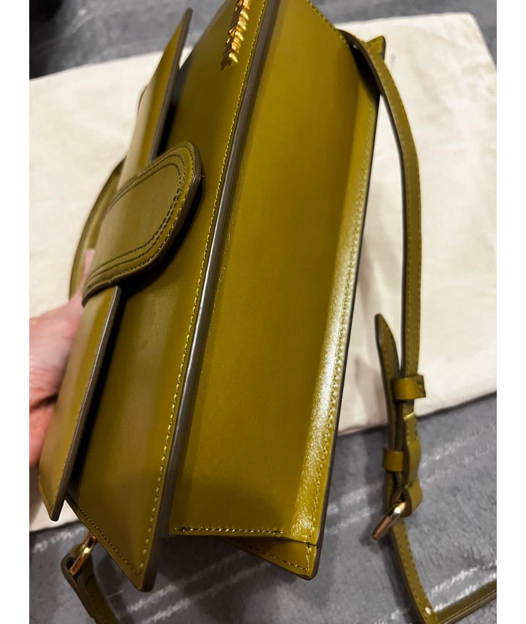 JACQUEMUS Горчичная кожаная сумка с короткими ручками, фото 3