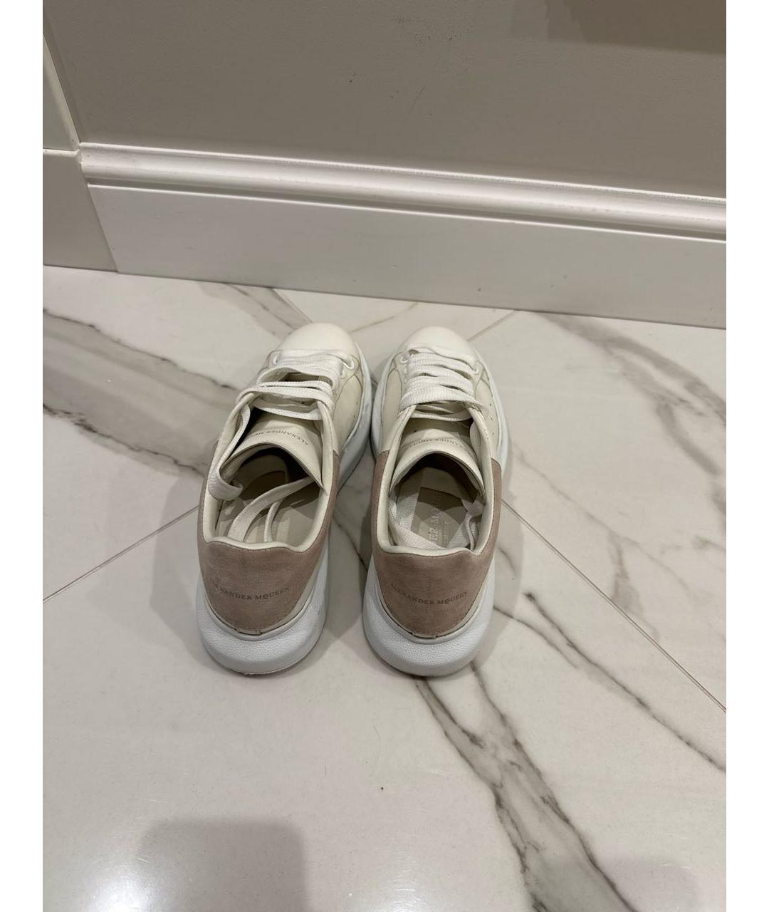 ALEXANDER MCQUEEN Белые кожаные кеды, фото 3