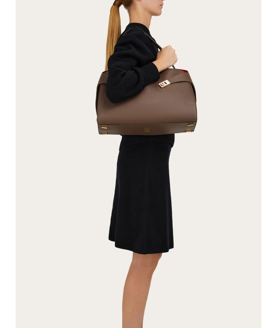 FERRAGAMO Коричневая кожаная сумка через плечо, фото 2