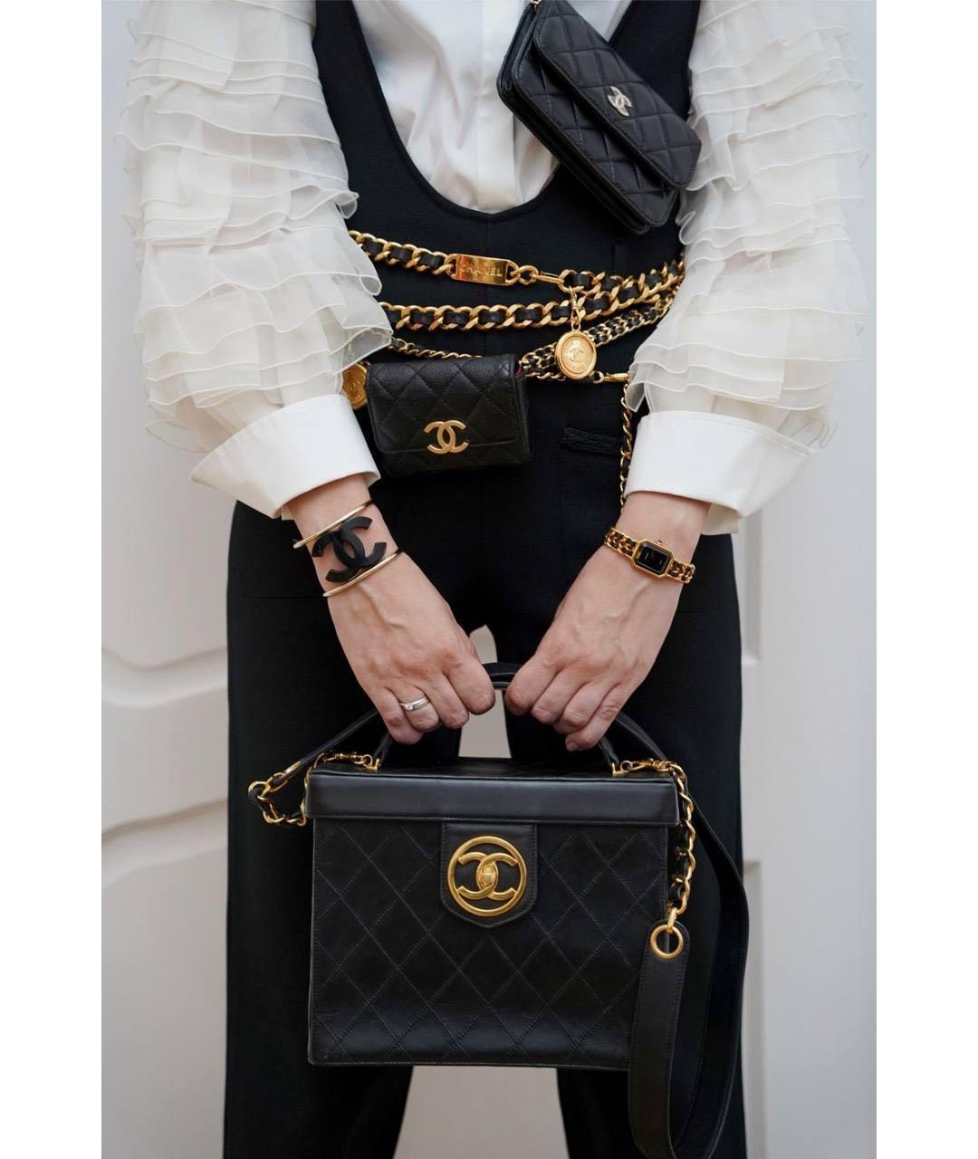 CHANEL Черная кожаная сумка через плечо, фото 4