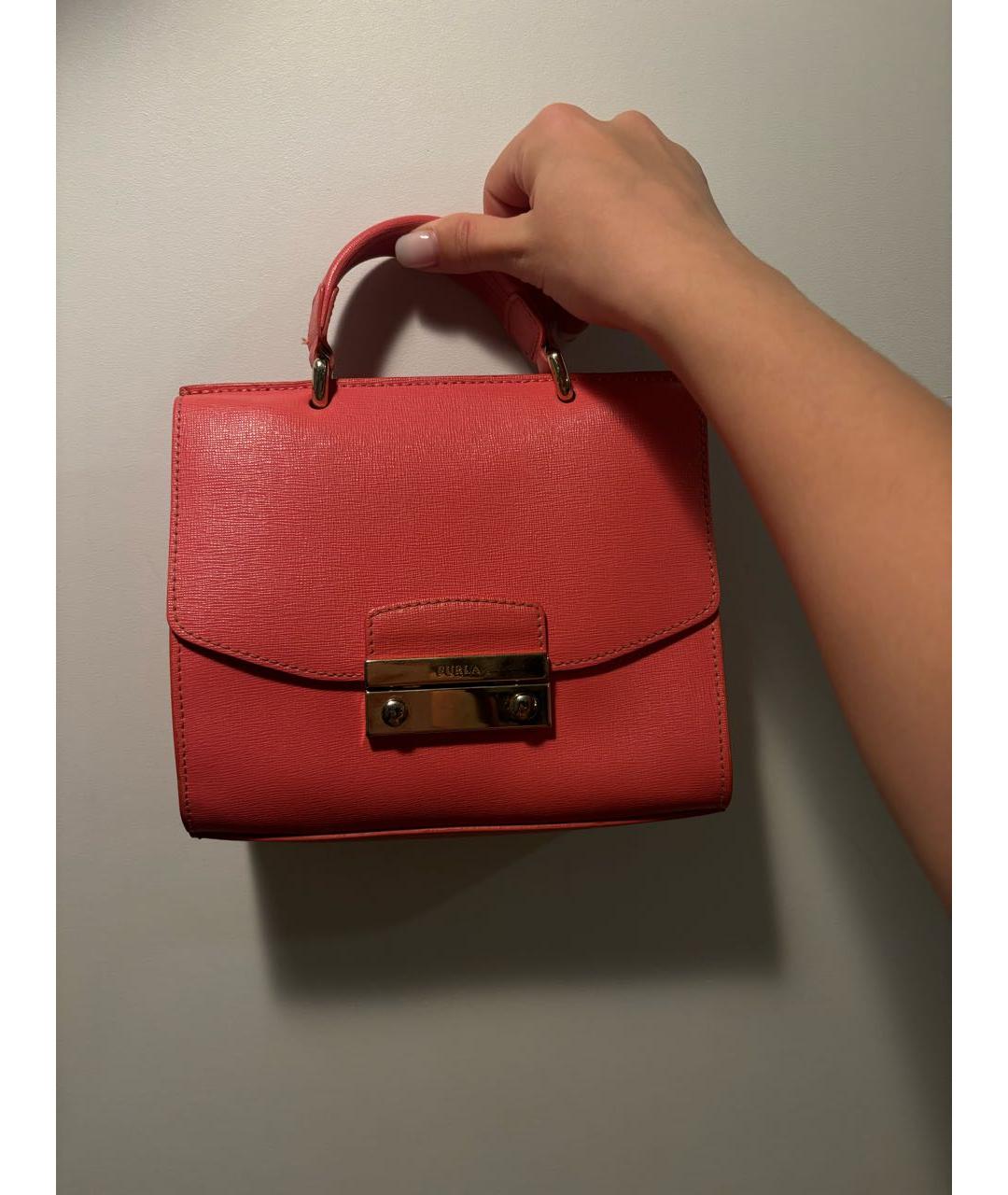 FURLA Коралловая кожаная сумка с короткими ручками, фото 5