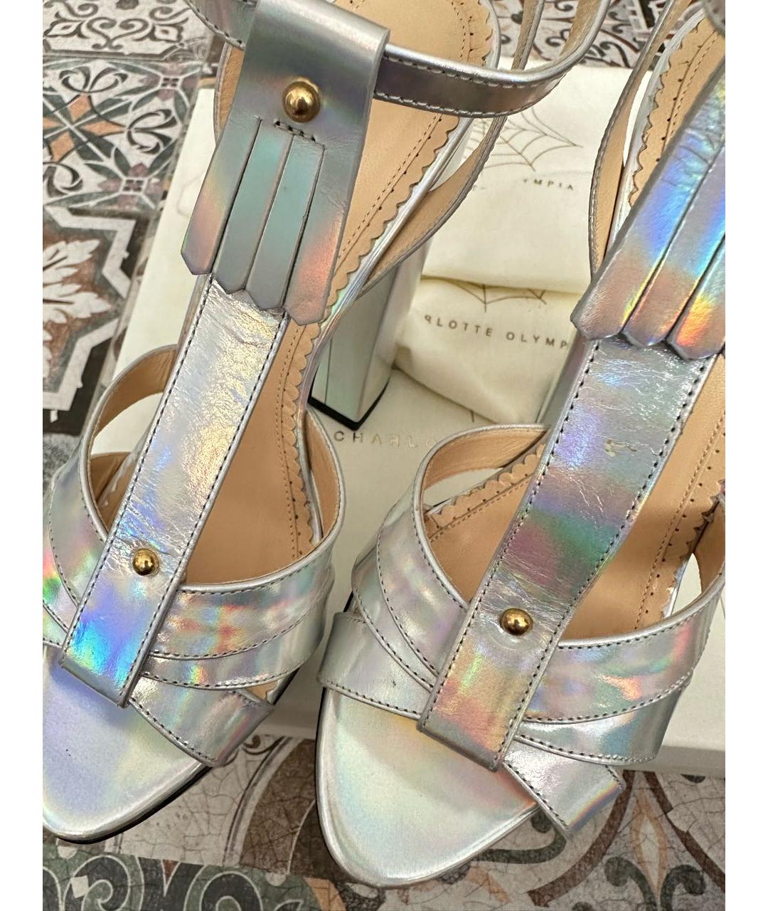 CHARLOTTE OLYMPIA Серебряные босоножки, фото 3