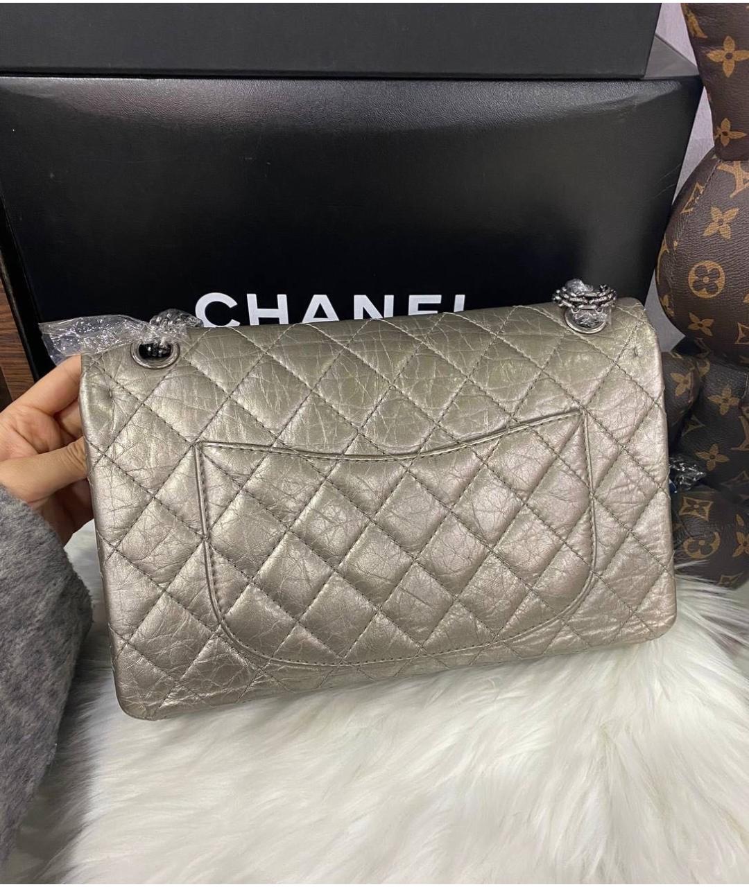 CHANEL Серебряная кожаная сумка через плечо, фото 4