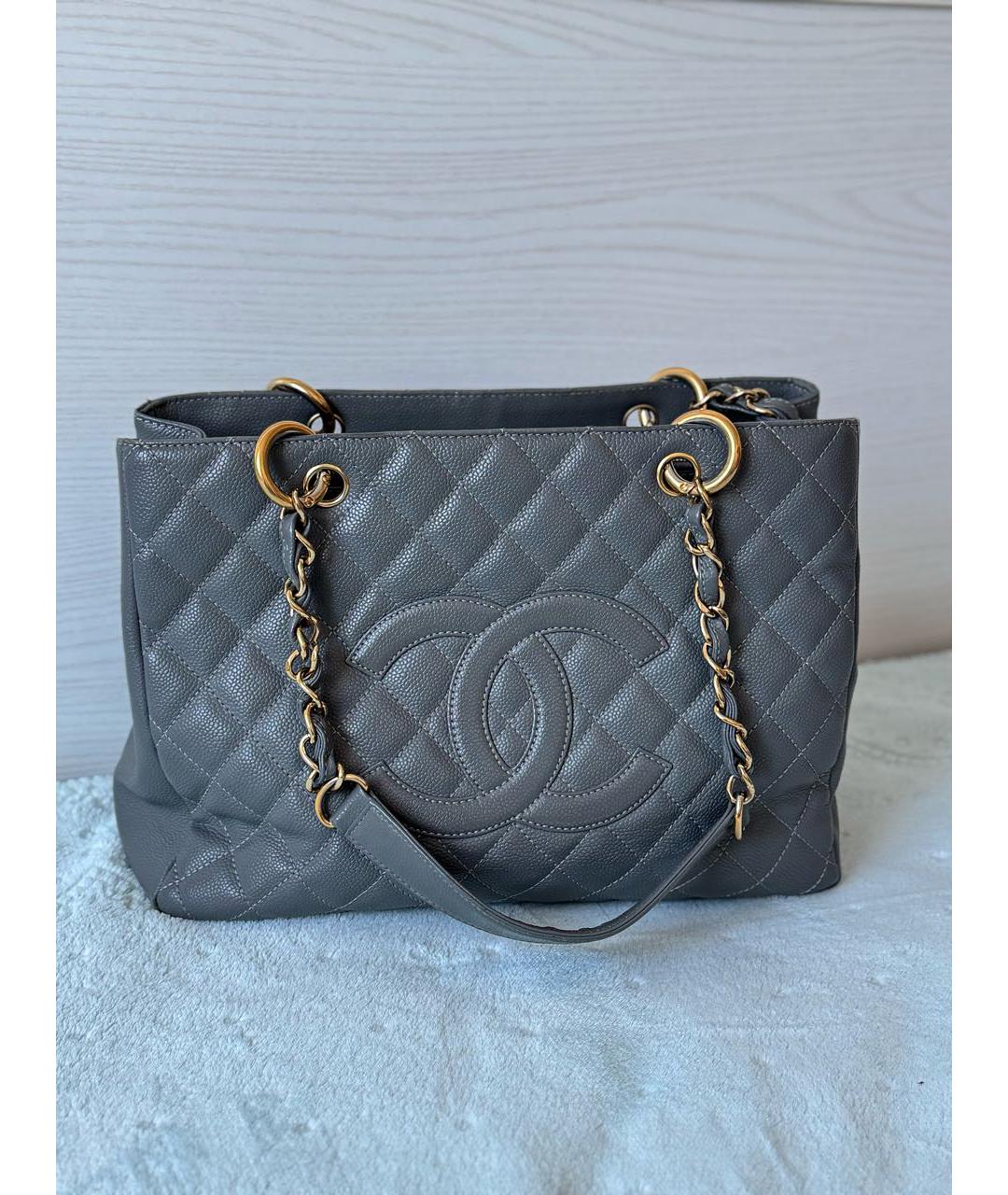 CHANEL Серая кожаная сумка тоут, фото 9