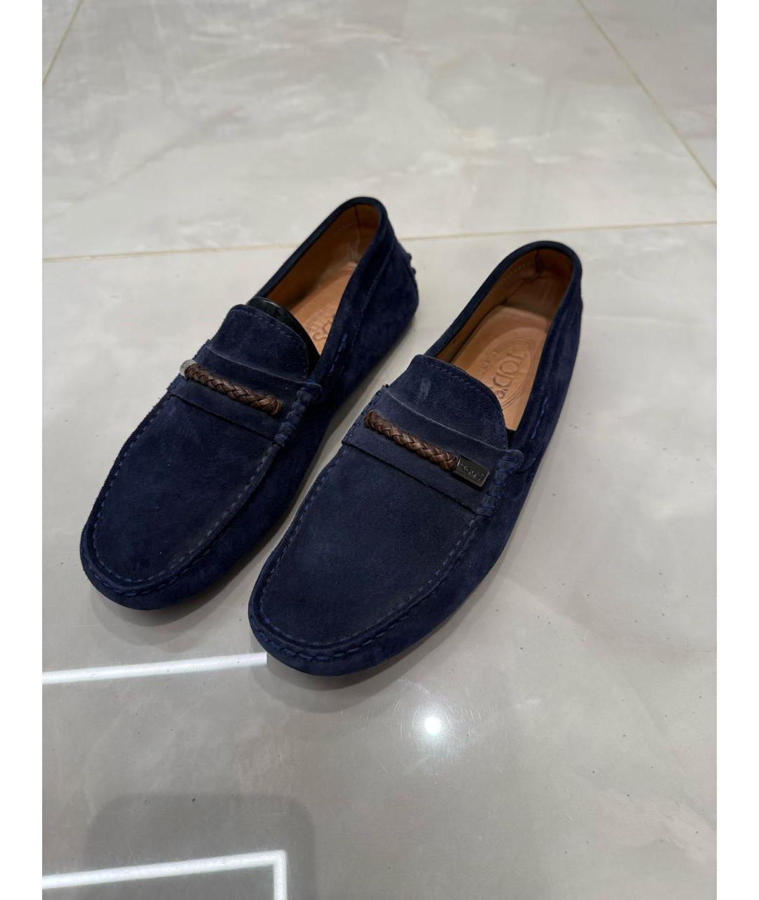 TOD'S Темно-синие замшевые мокасины, фото 2