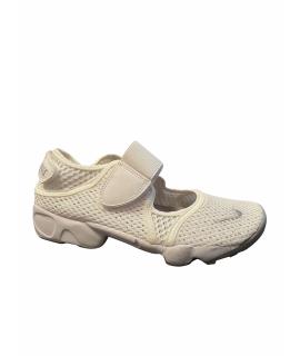 NIKE Кроссовки