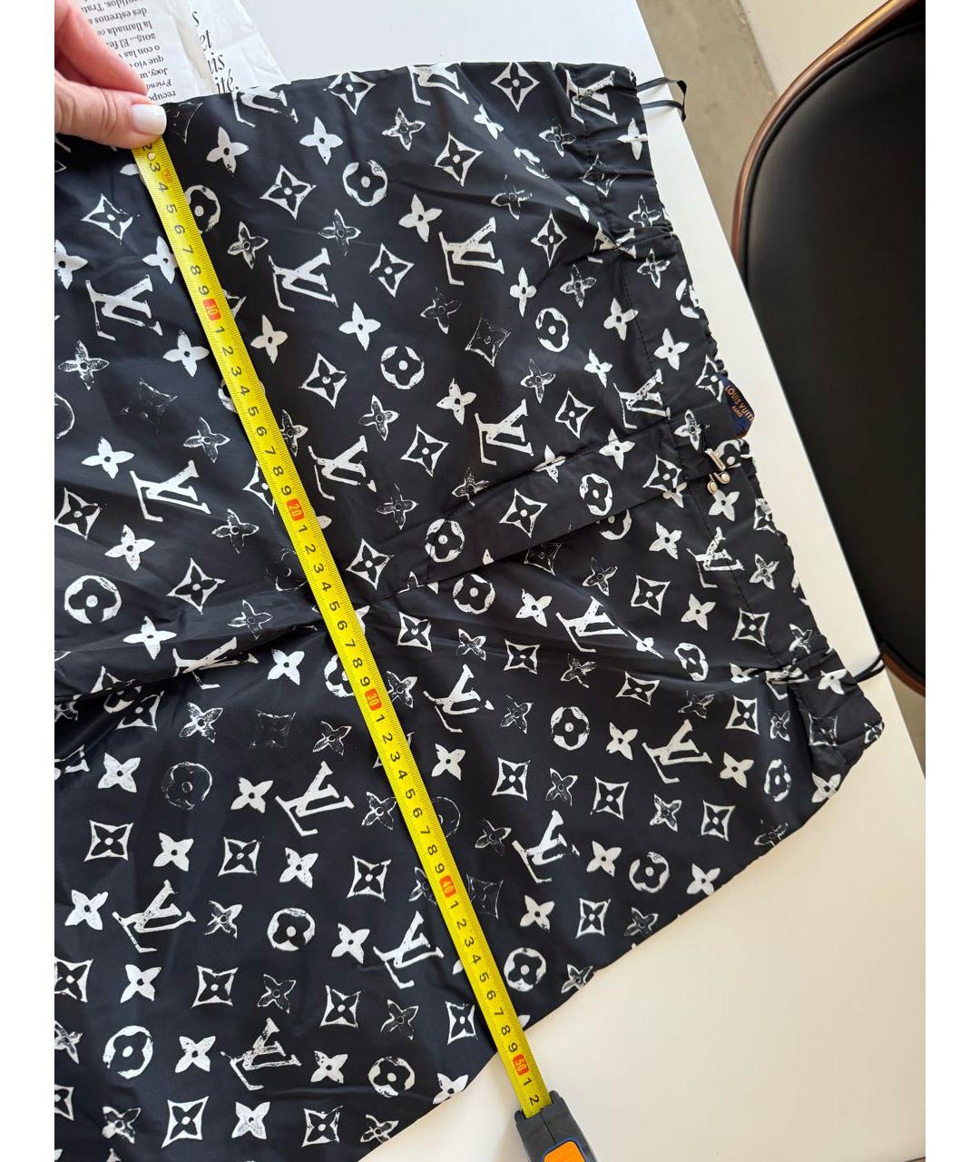 LOUIS VUITTON Черные полиамидовые спортивные брюки и шорты, фото 5