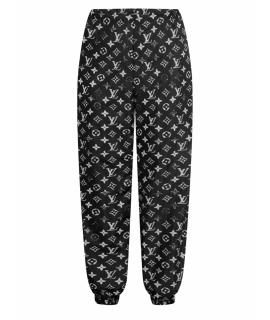 LOUIS VUITTON Спортивные брюки и шорты