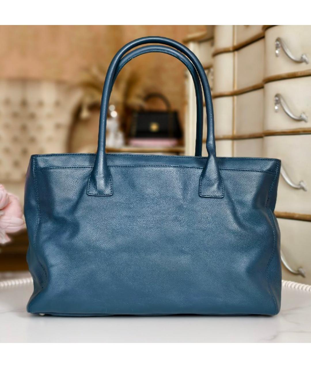 CHANEL Синяя кожаная сумка тоут, фото 3