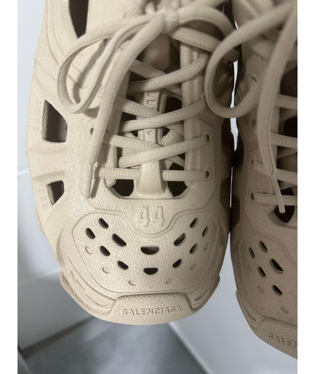 BALENCIAGA Бежевые резиновые низкие кроссовки / кеды, фото 4
