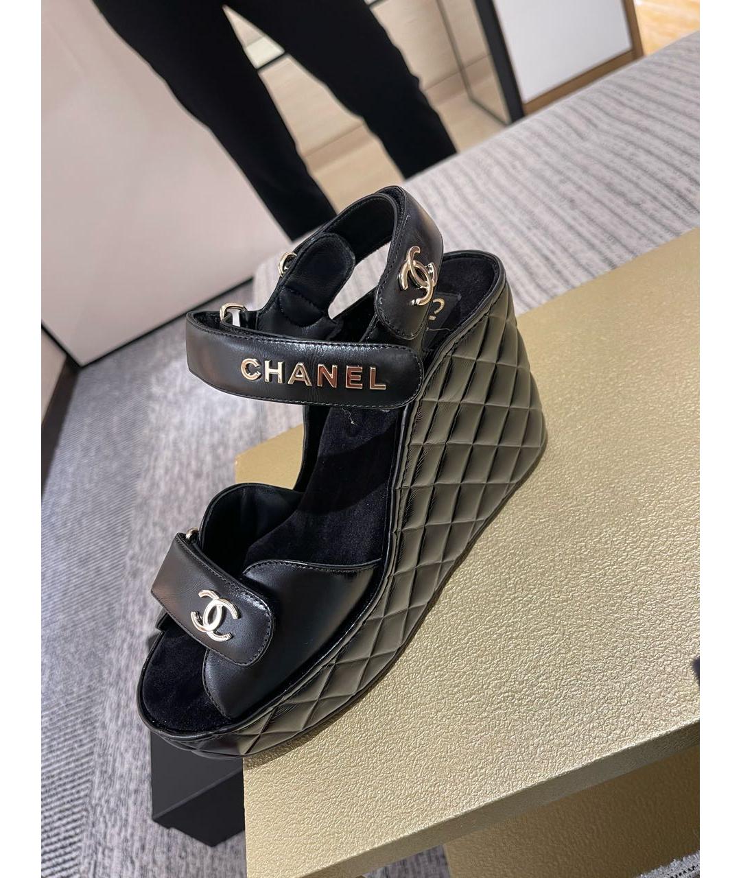 CHANEL Черные кожаные босоножки, фото 7