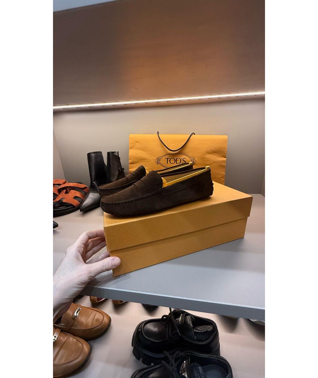 TOD'S Коричневые замшевые мокасины, фото 5
