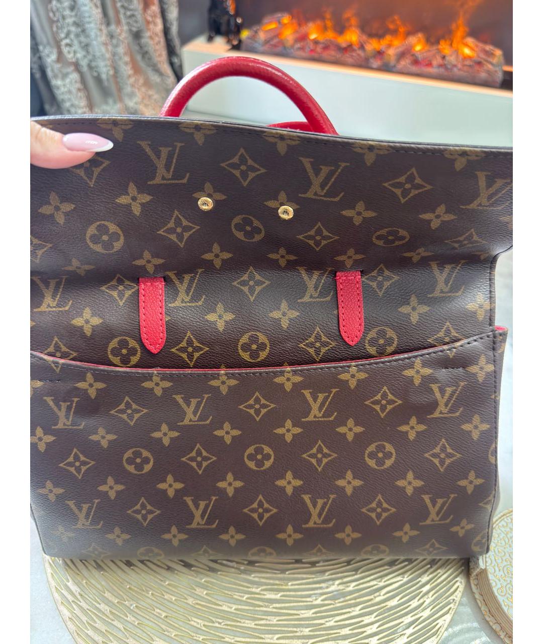 LOUIS VUITTON Красная кожаная сумка с короткими ручками, фото 6