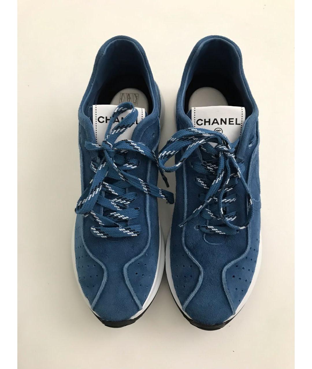 CHANEL Синие кожаные кроссовки, фото 2