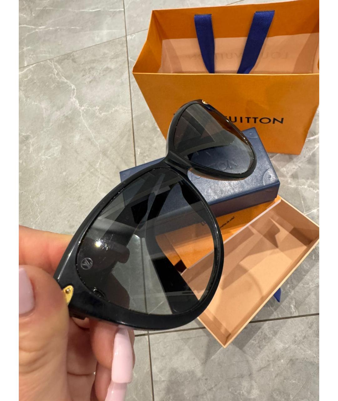 LOUIS VUITTON Черные пластиковые солнцезащитные очки, фото 2
