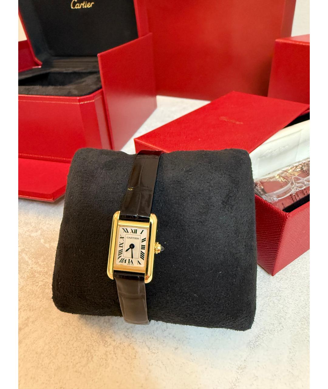 CARTIER Черные часы из желтого золота, фото 2