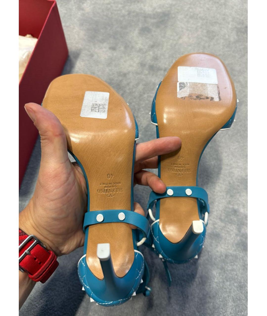 VALENTINO Голубые кожаные босоножки, фото 6