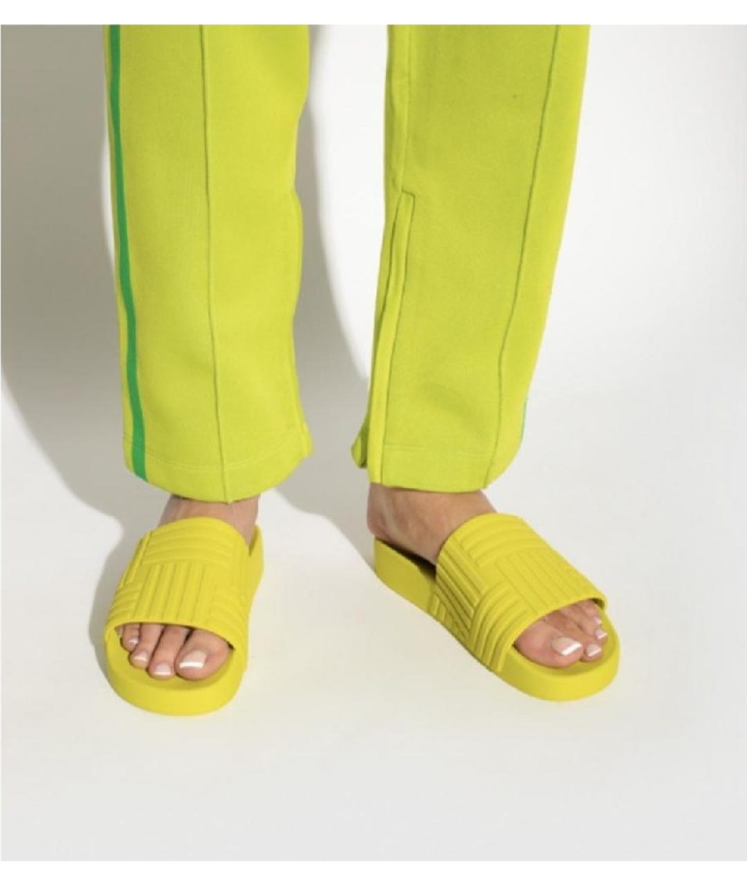BOTTEGA VENETA Салатовые резиновые шлепанцы, фото 9