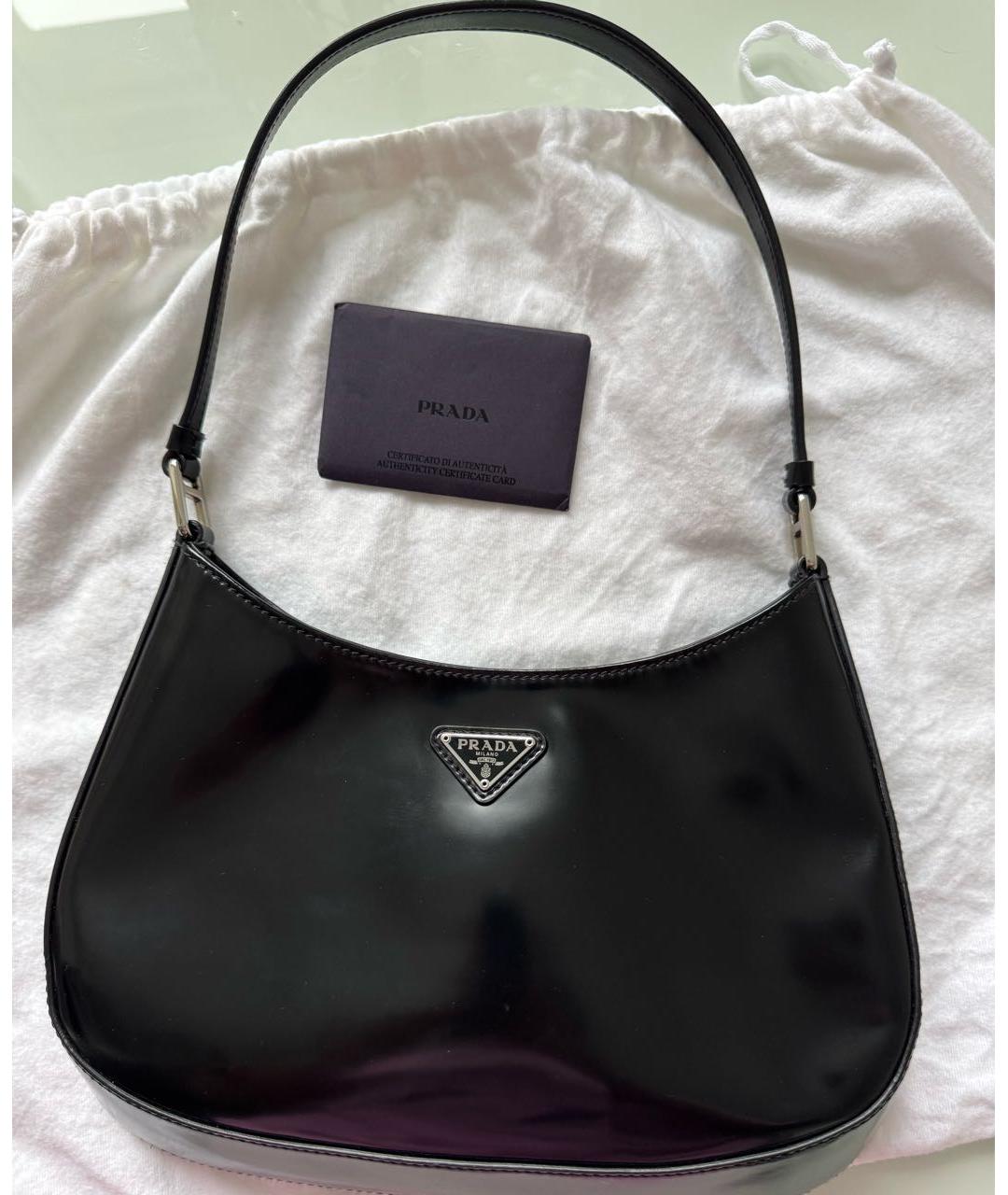 PRADA Черная сумка с короткими ручками из лакированной кожи, фото 5