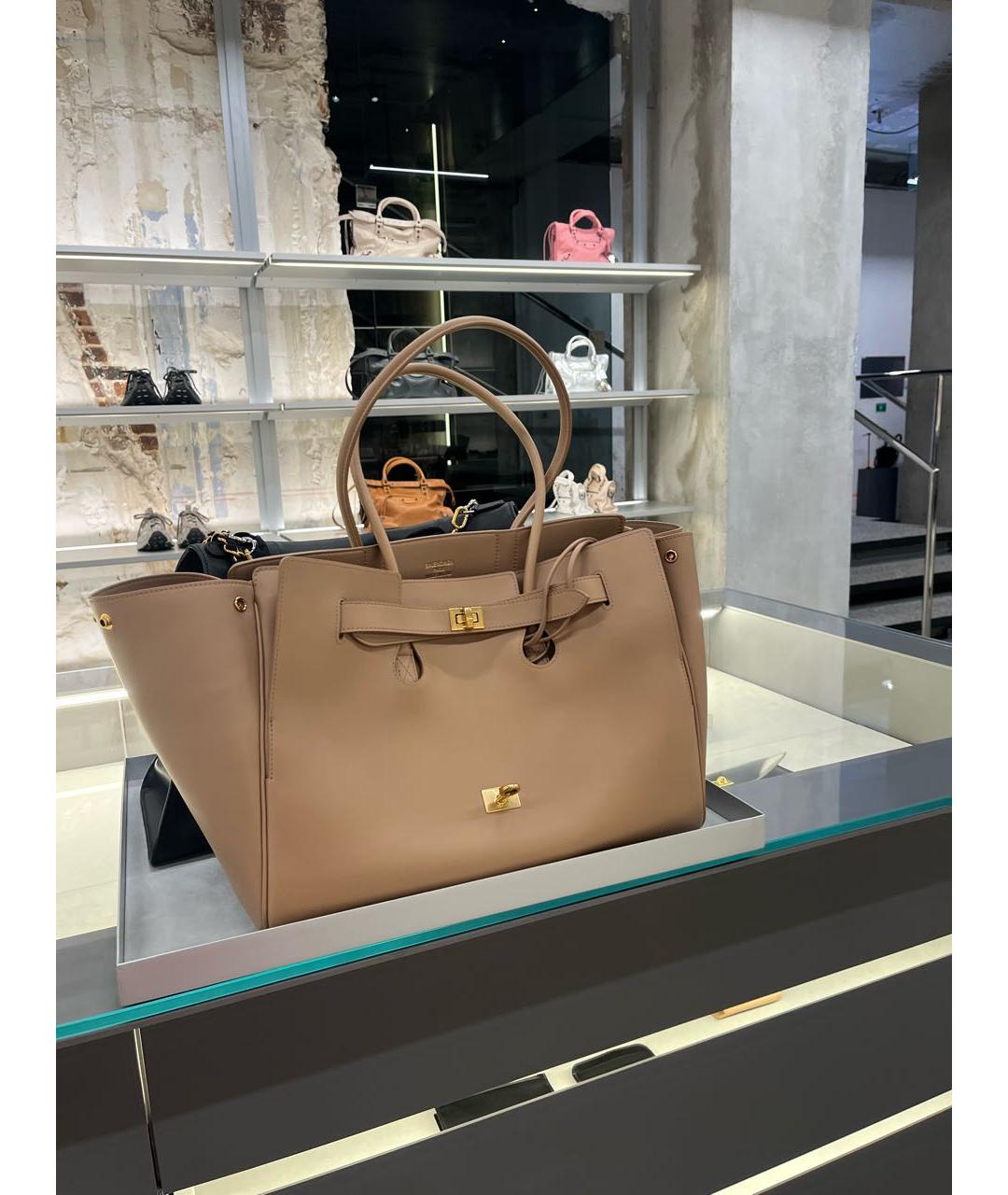 BALENCIAGA Бежевая кожаная сумка тоут, фото 4