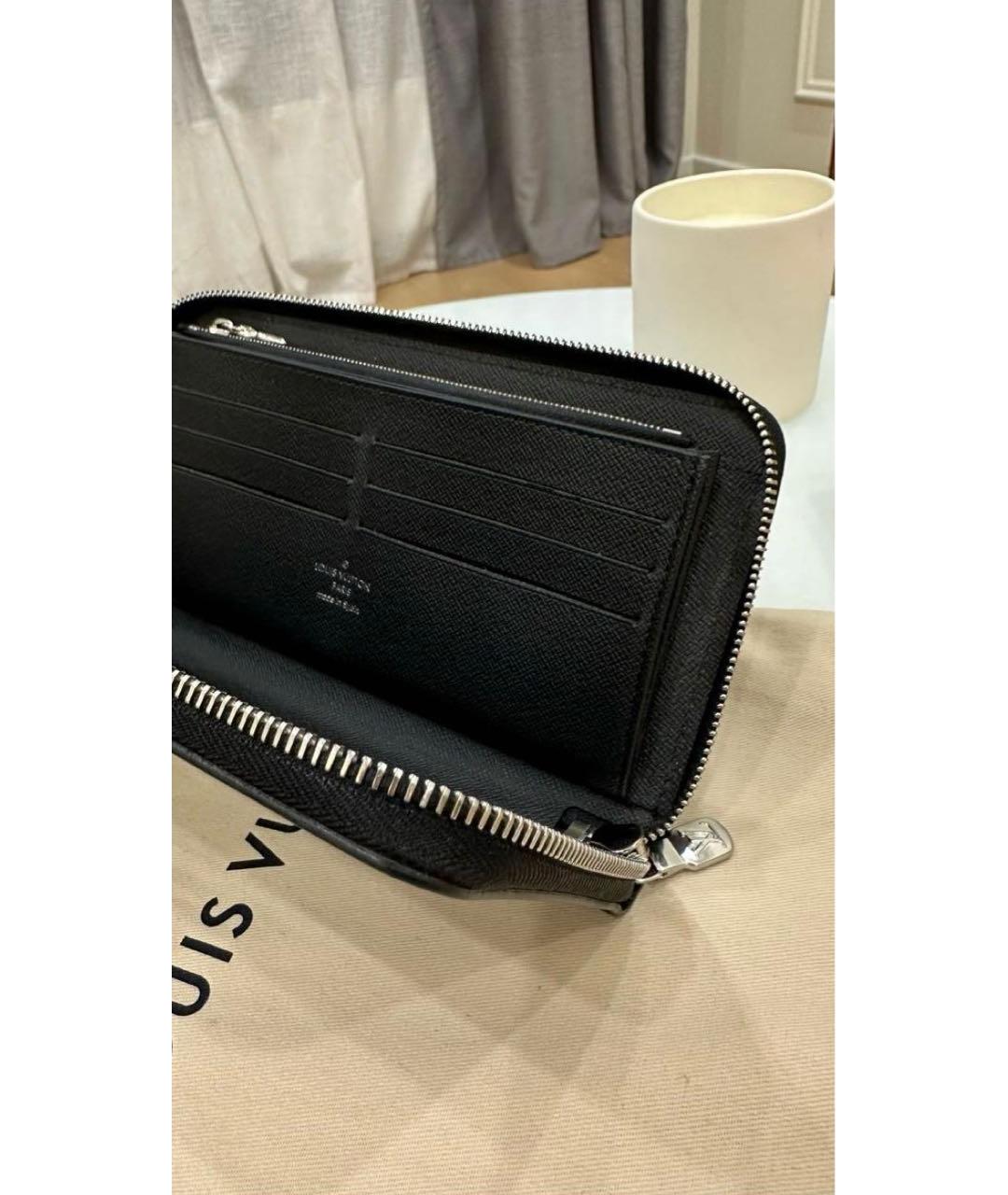 LOUIS VUITTON Черный кожаный кошелек, фото 4