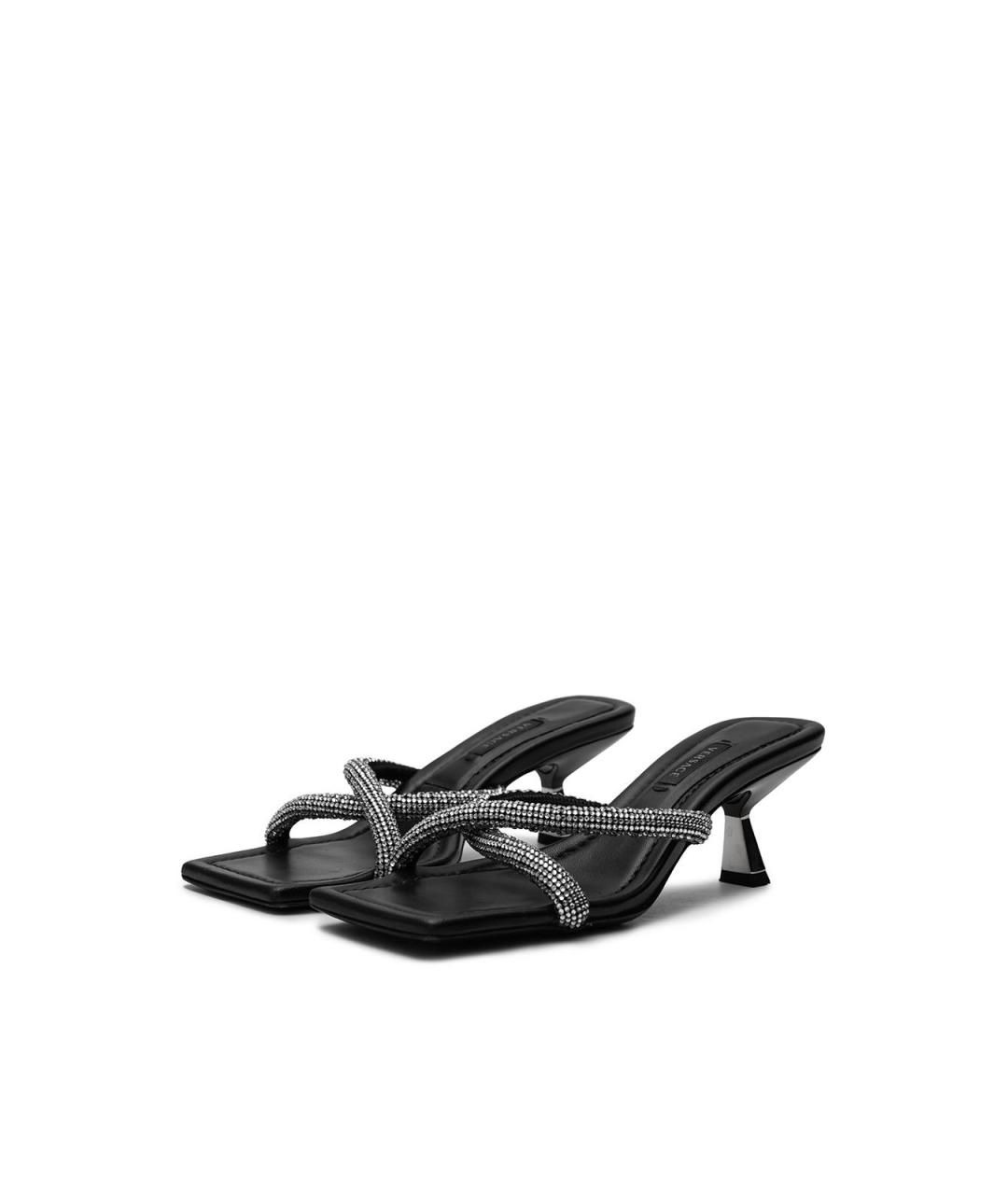 VERSACE Черные кожаные босоножки, фото 2