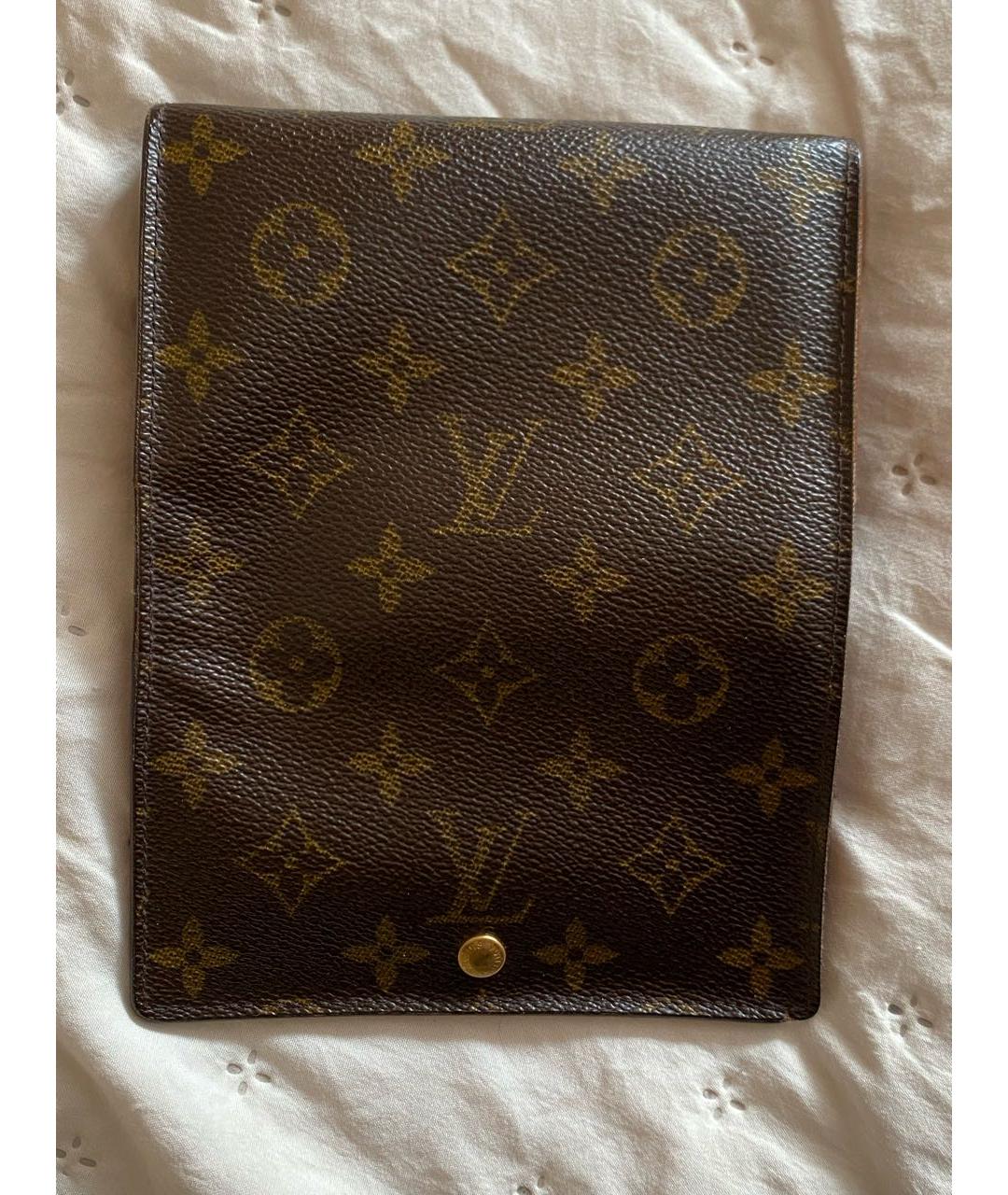 LOUIS VUITTON Коричневый кошелек, фото 3