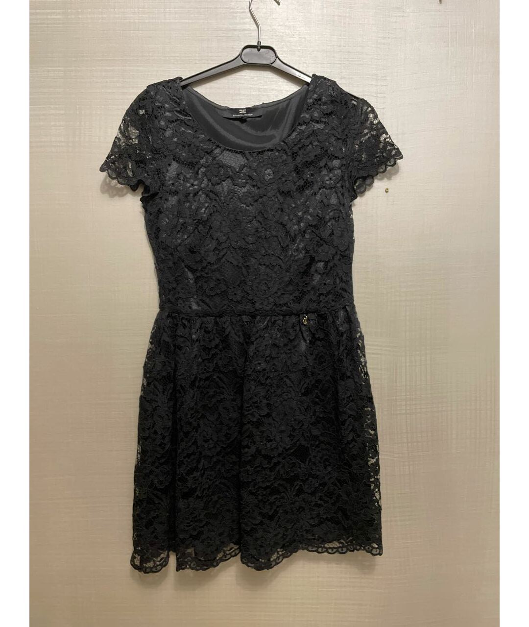 ELISABETTA FRANCHI Черное кружевное повседневное платье, фото 6