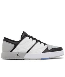 JORDAN Низкие кроссовки / кеды