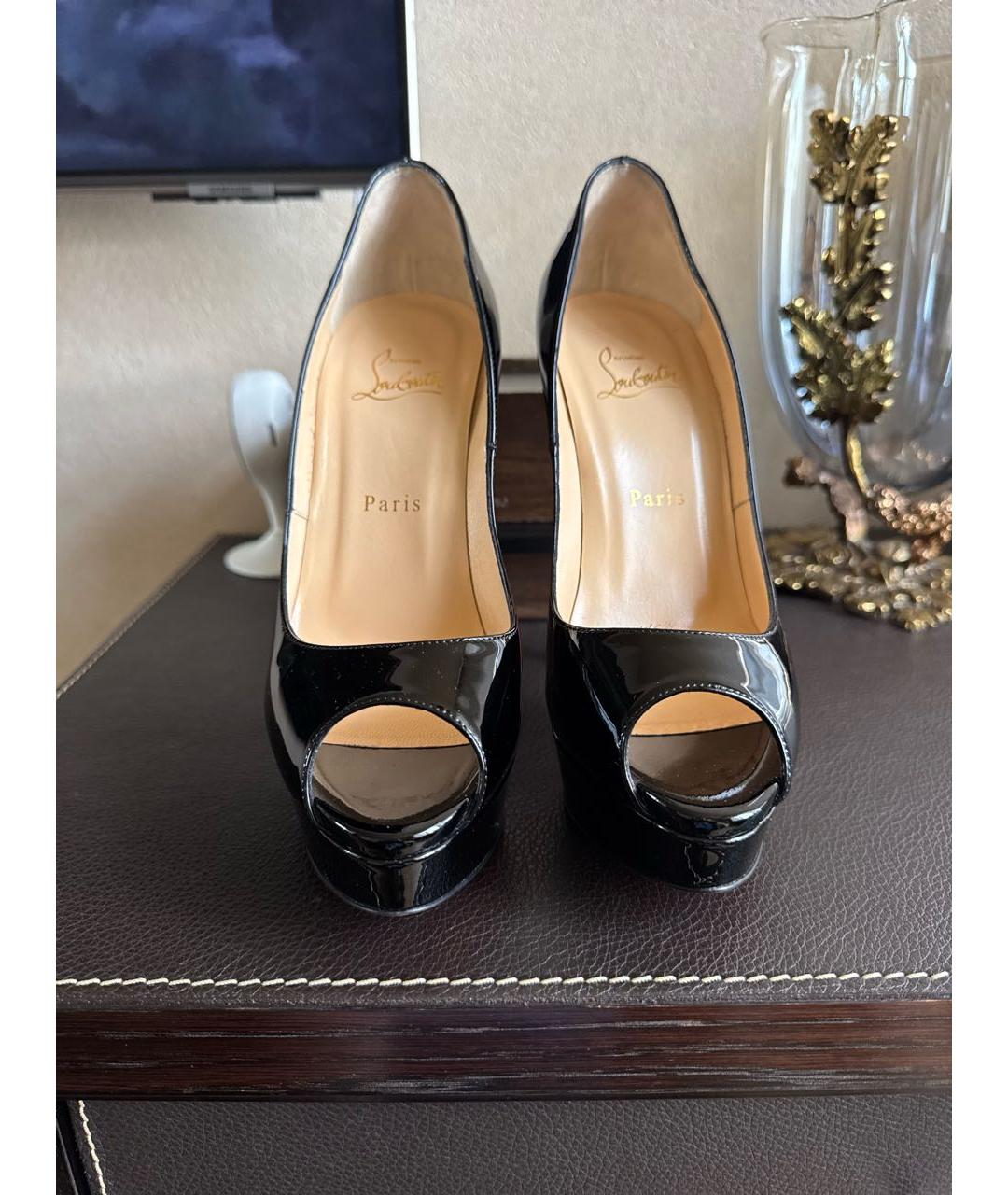 CHRISTIAN LOUBOUTIN Черные туфли из лакированной кожи, фото 2