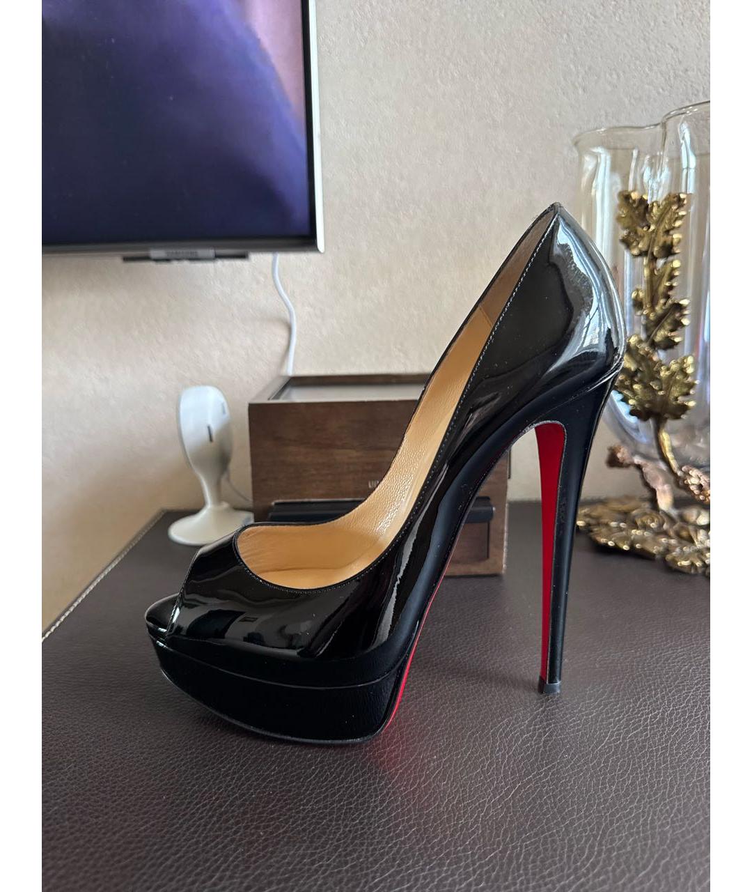 CHRISTIAN LOUBOUTIN Черные туфли из лакированной кожи, фото 5