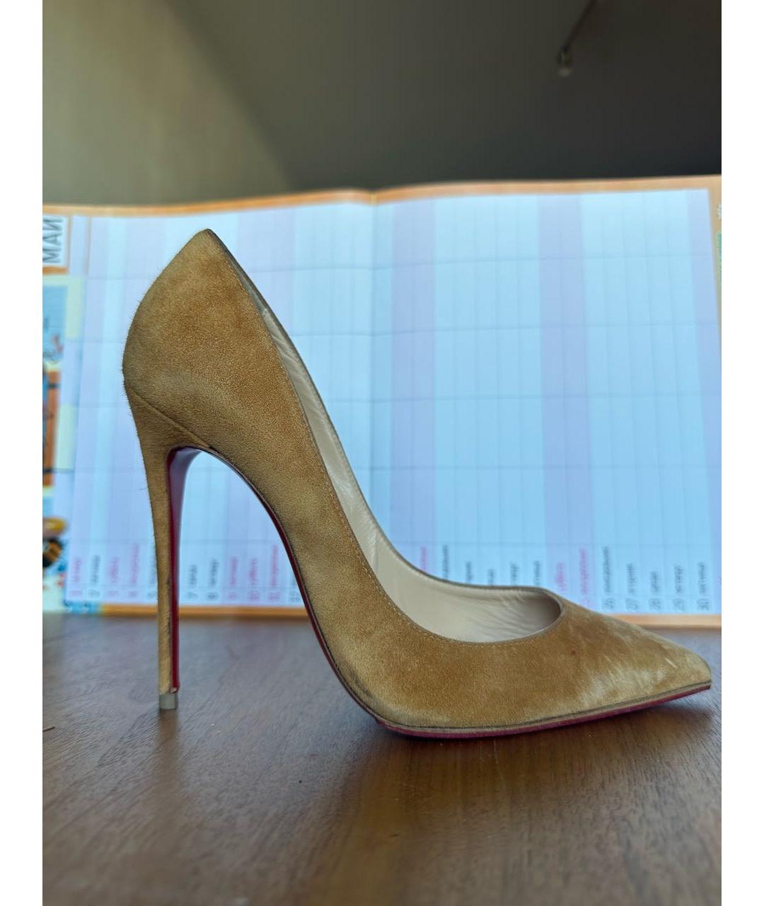 CHRISTIAN LOUBOUTIN Бежевые замшевые туфли, фото 8