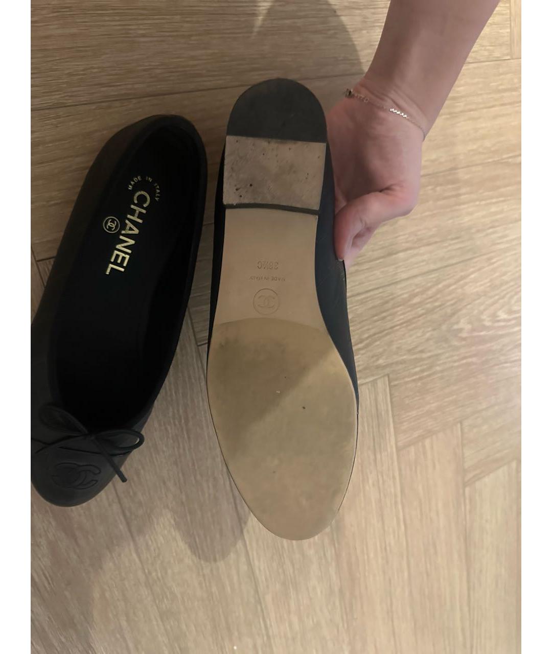 CHANEL Черные кожаные балетки, фото 5