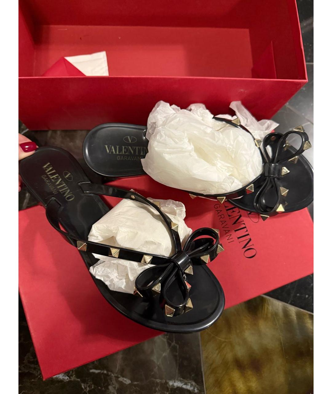 VALENTINO Черные резиновые шлепанцы, фото 6