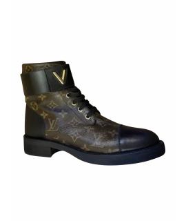 LOUIS VUITTON Ботинки